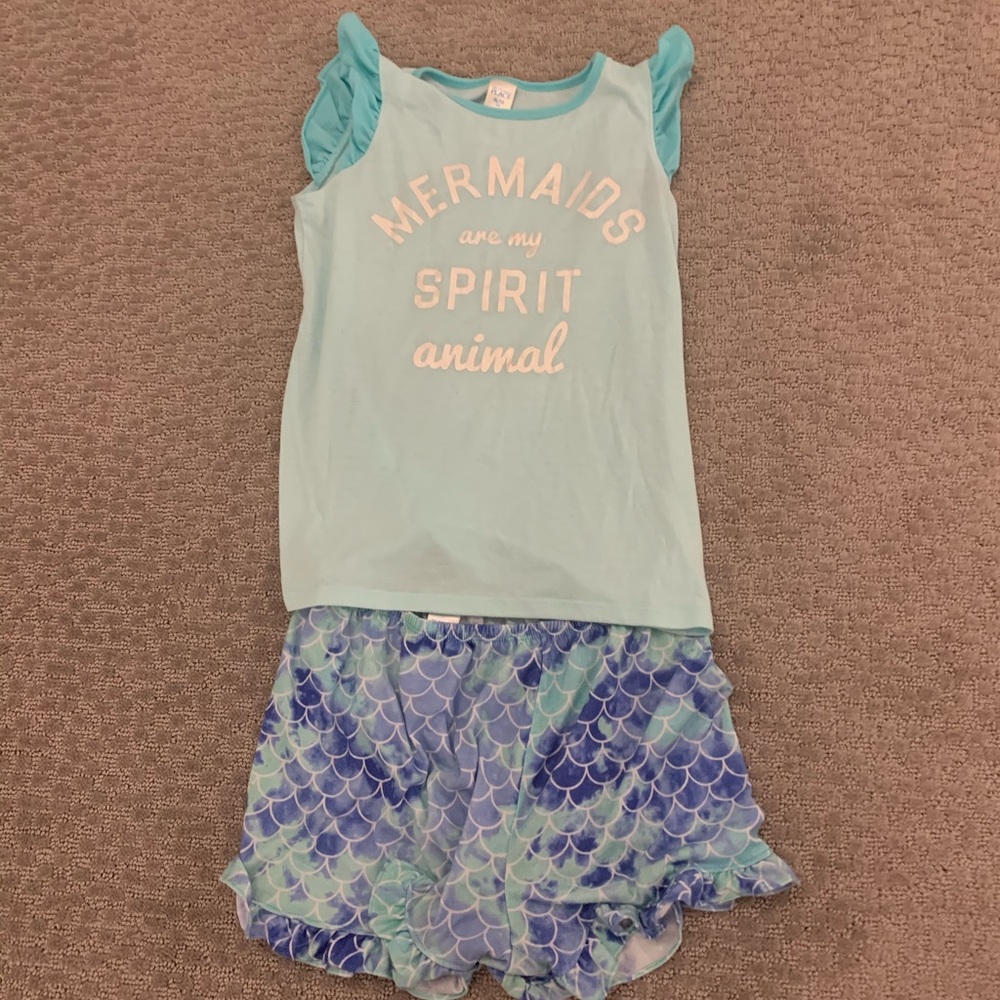 Fun mermaid pj’s💙